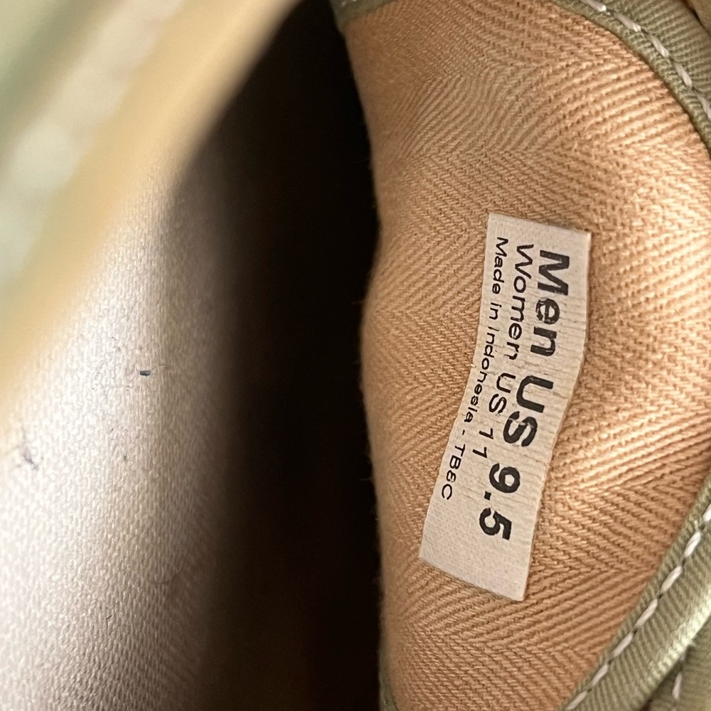 Vans RARE Men's Authentic Low-Top Sneakers in Sage Olive Green leather laces - Picture 3 of 6